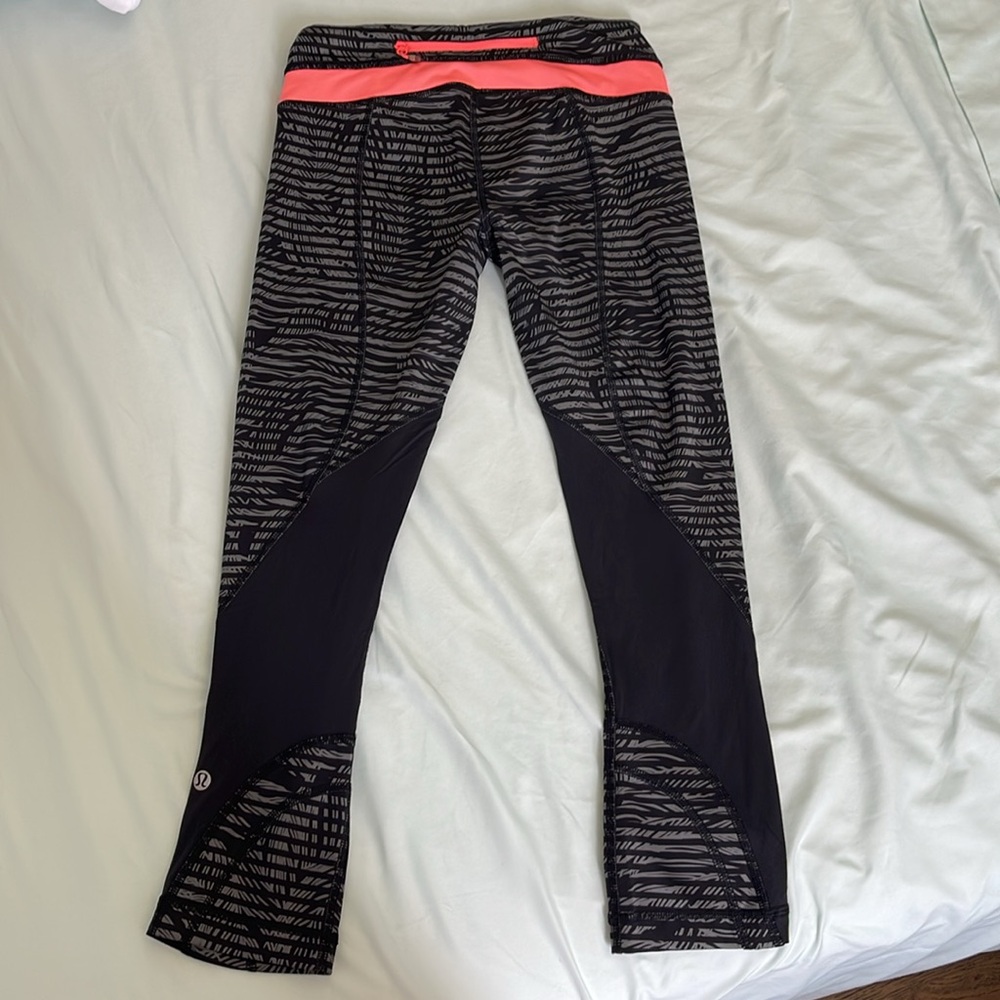 Lululemon Size 2 - Picture 2 of 5